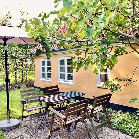 Den Gamle Skomager Ved Slotssoen Holiday home Grasten