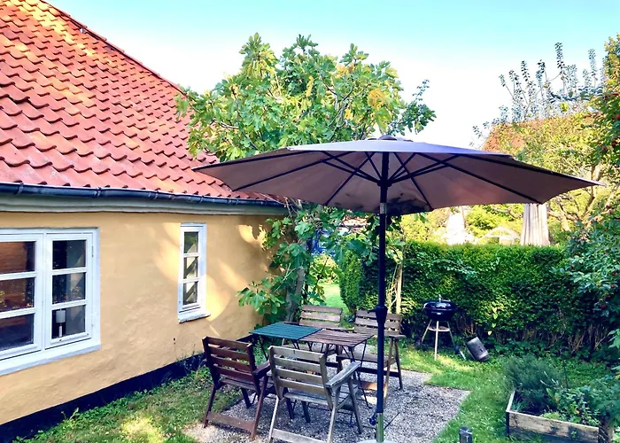 Den Gamle Skomager Ved Slotssoen * Gråsten